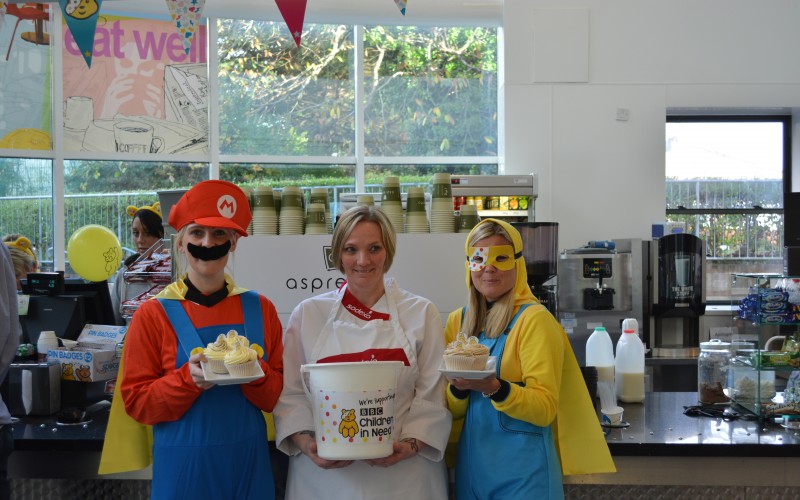 Sodexo staff with Pudsey cakes
